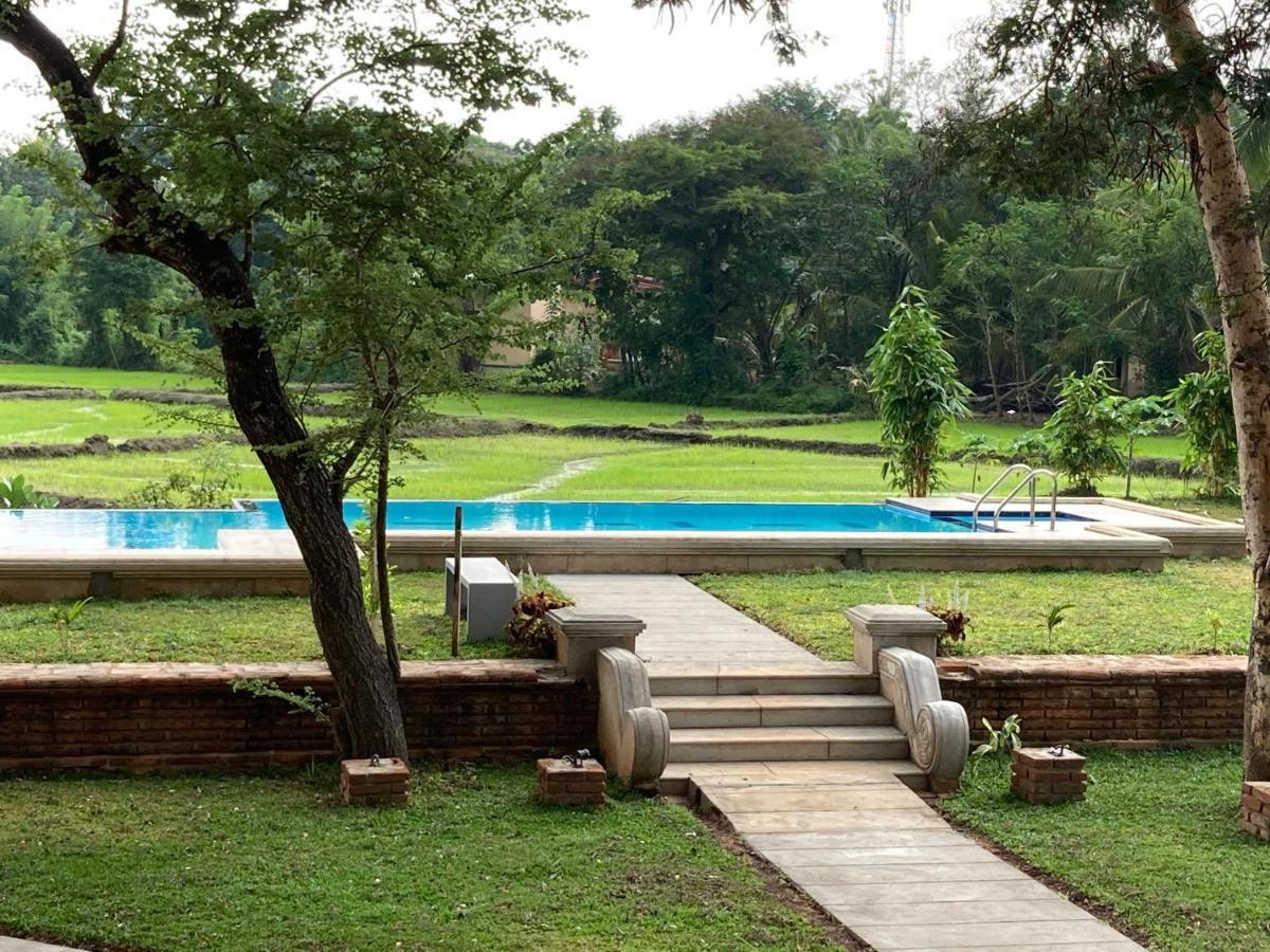 Monaara Leisure - Anuradhapura Exterior foto